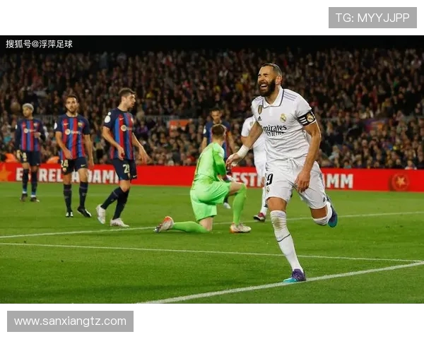 卡里姆·本泽马：从天才少年到足坛巨星的辉煌历程与传奇故事