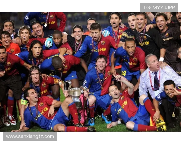 五大联赛争锋激烈 全球足坛焦点赛事与球队表现分析