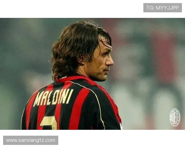 保罗·马尔蒂尼：绿茵场上的传奇巨星与足球历史的永恒符号