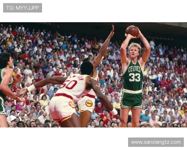 拉里·伯德：篮球传奇的崛起与辉煌背后的故事