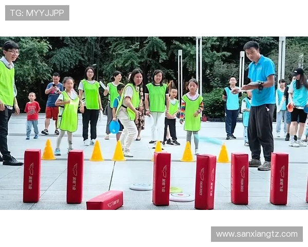 武汉飞盘队在飞盘战术排行榜中荣登第九名展现出强劲实力与潜力 武汉飞盘队在飞盘战术排行榜中荣登第九名展现出强劲实力与潜力