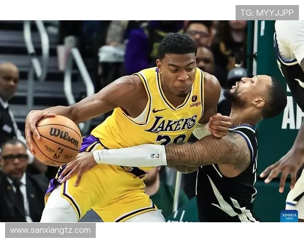 勇士与湖人激战正酣谁将成为西部季后赛的王者之争