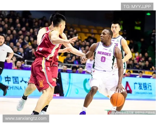 山东男篮对决八一男篮精彩赛程回顾与战术分析